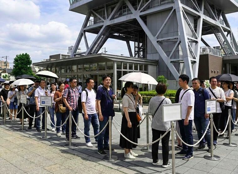 最悪な評価の原因は店員の態度や待ち時間